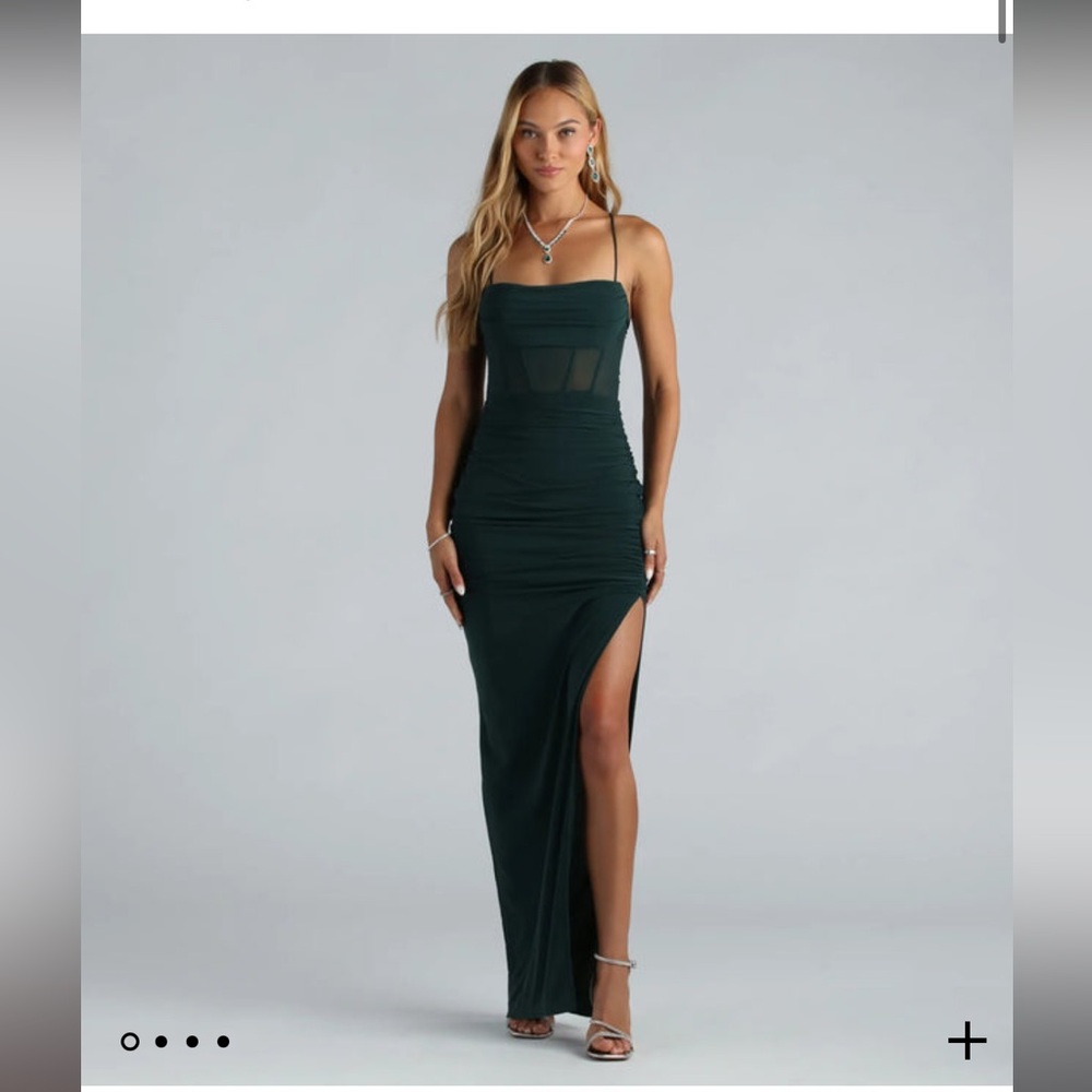 Green Windsor’s Prom Formal Long Dress
